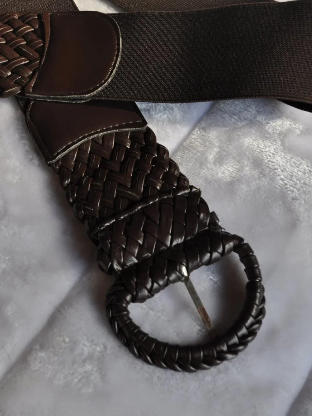 Women's Vintage 80's 90's Brown Braided faux Leather Belt with Buckle srtretch